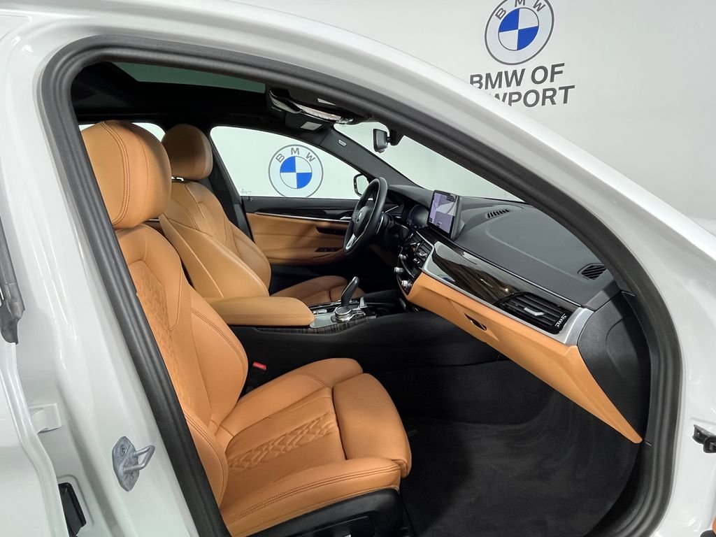Used 2023 White BMW 530i xDrive image 24