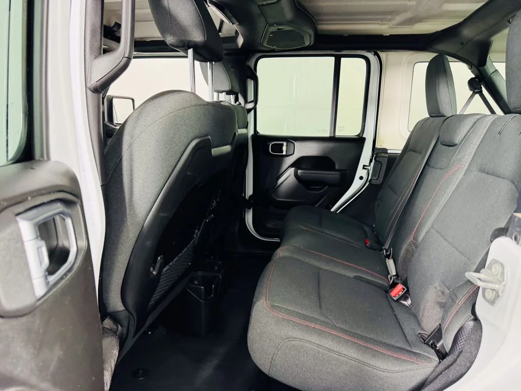 Used 2025 White Jeep Rubicon image 20