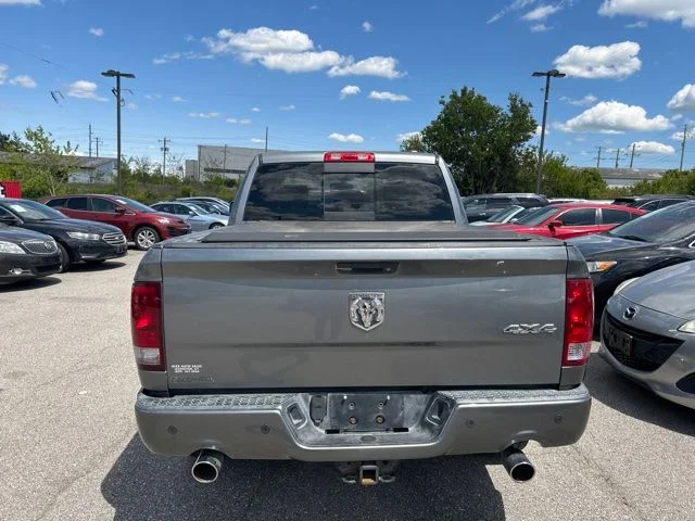 Used 2009 Gray Dodge Sport image 5