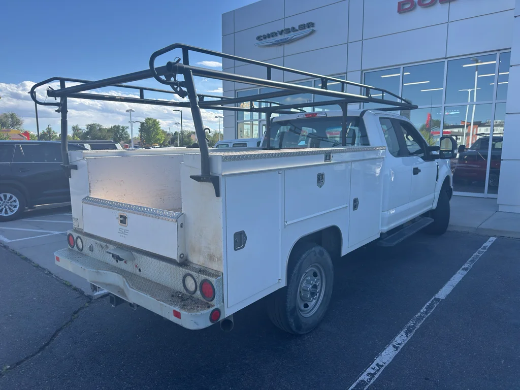 Used 2019 Oxford White Ford XL image 5