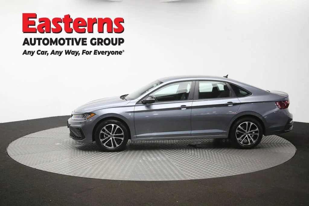 Used 2025 Gray Volkswagen 1.5T Sport image 59