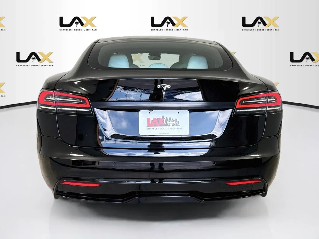 Used 2022 Black Tesla Plaid image 6