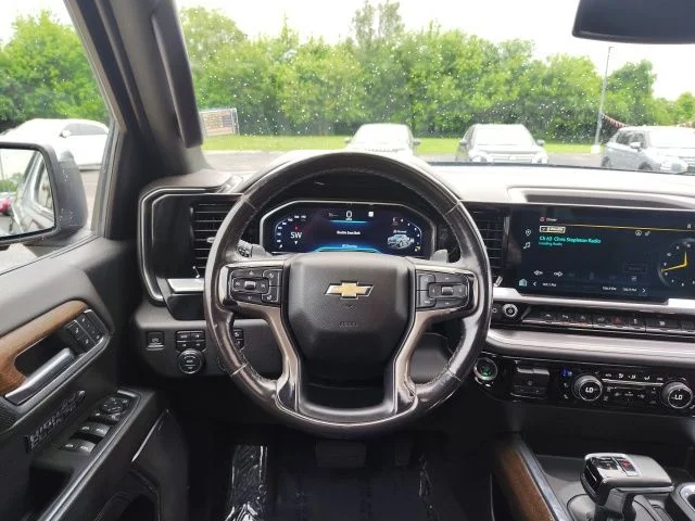 Used 2023 Blue Chevrolet High Country image 15