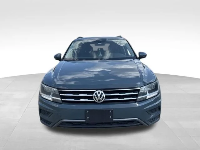 Used 2019 Green Volkswagen 2.0T SE image 8