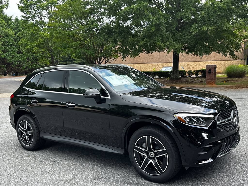 New 2026 Black Mercedes-Benz GLC 300 image 40