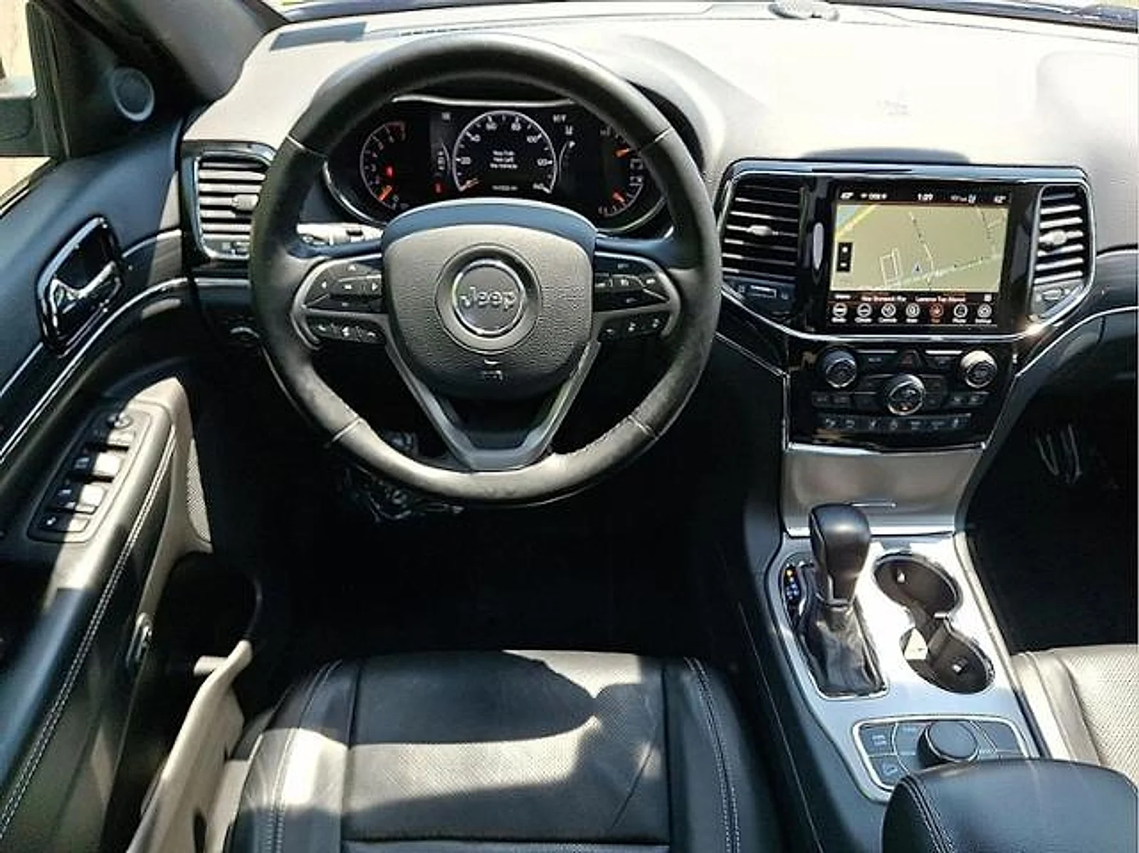 Used 2021 Slate Blue Pearlcoat Jeep 80th Anniversary 4x4 image 9