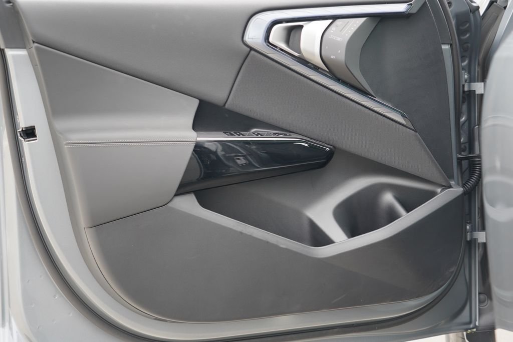 New 2026 Skyscraper Grey Metallic BMW 30 xDrive image 8