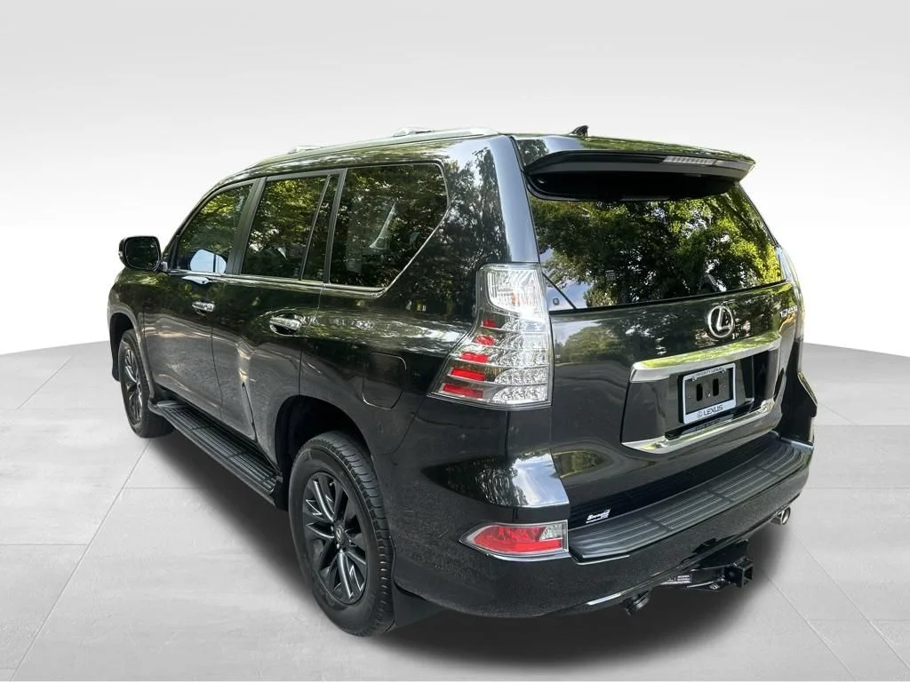Used 2023 Black Lexus 460 image 3