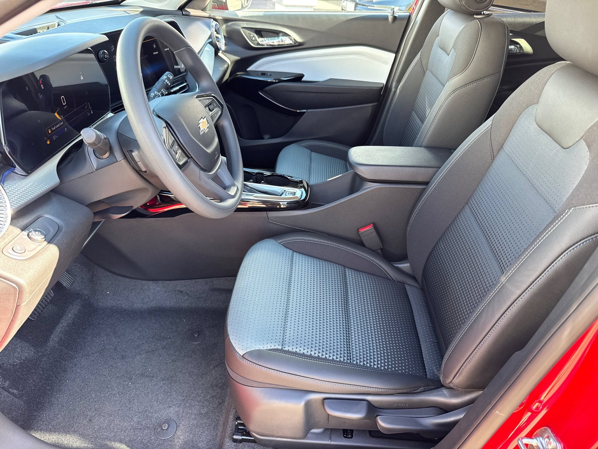 2026 Chevrolet Trax LT - Photo 19