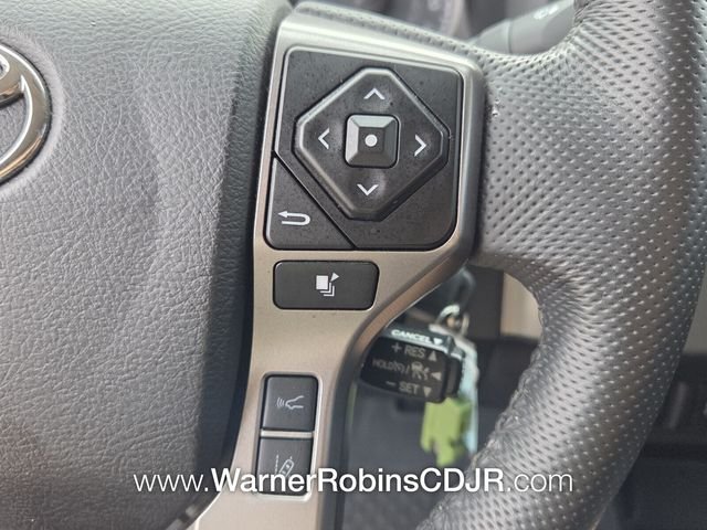 Used 2022 White Toyota SR5 image 28