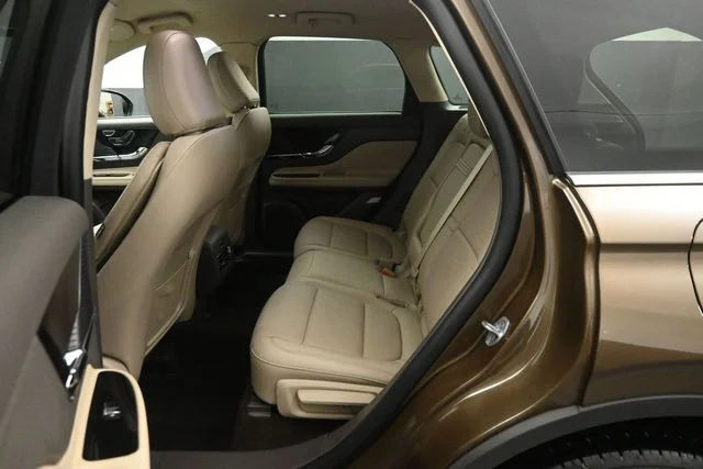 Certified Used 2022 Bronze Smoke Metallic Premium Colorant Lincoln Reserve image 21