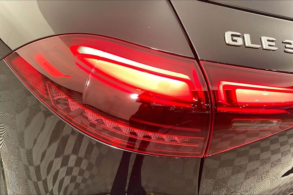 Used 2026 Black Mercedes-Benz GLE 350 image 24