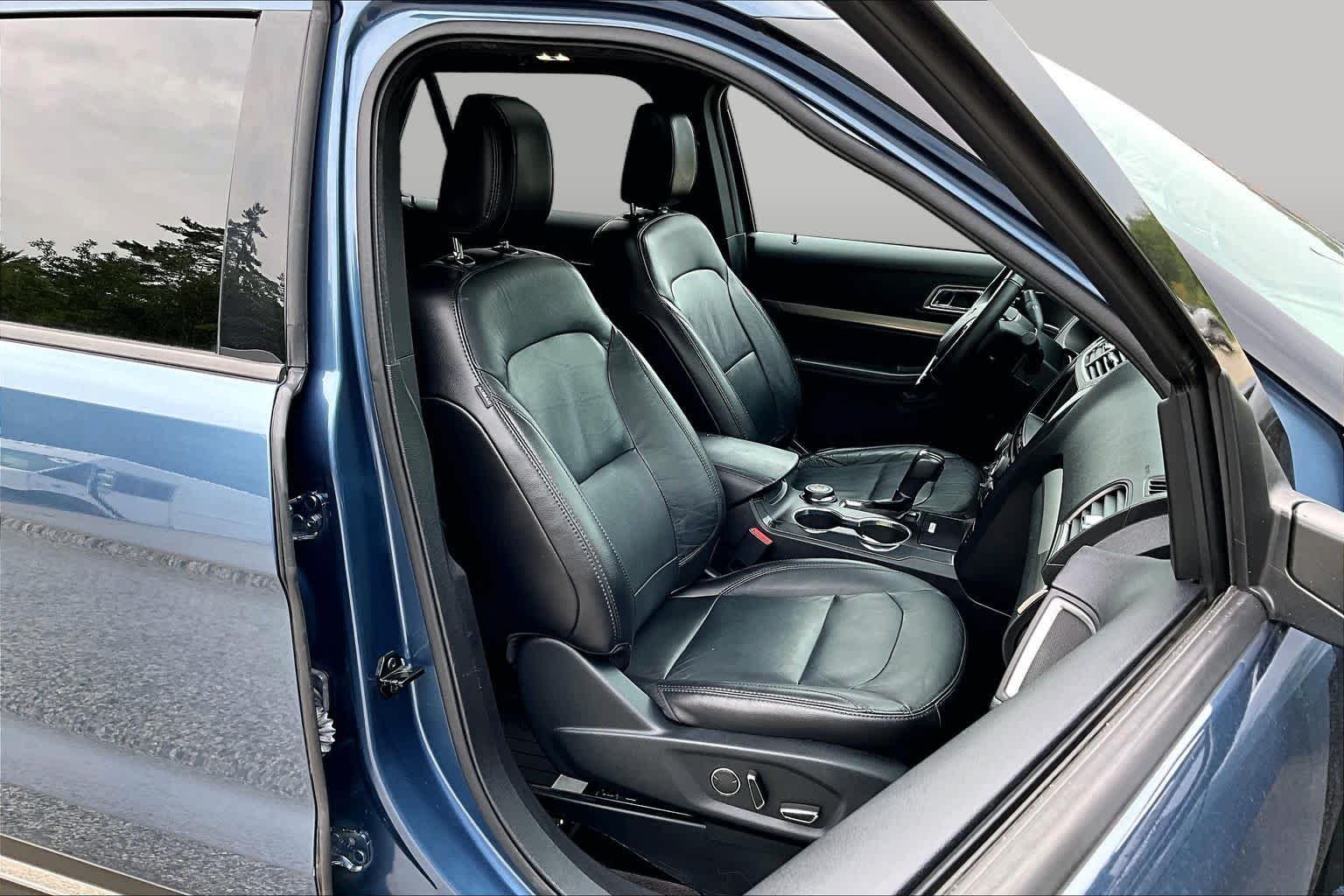 Used 2018 Blue Metallic Ford XLT image 8