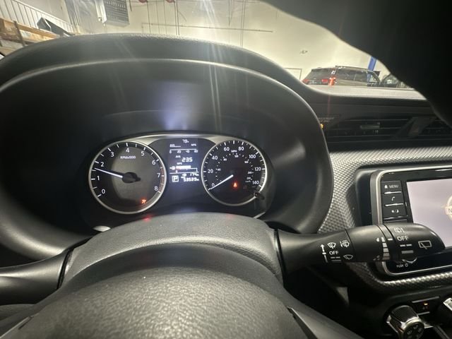 Used 2018 Black Nissan S image 14