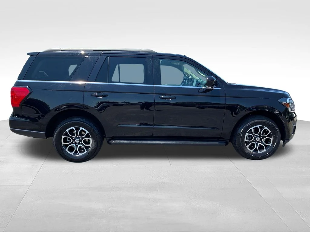Used 2024 Black Ford XLT image 7