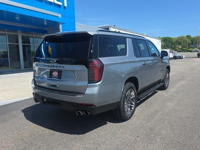 Used 2025 Gray Chevrolet Z71 image 7
