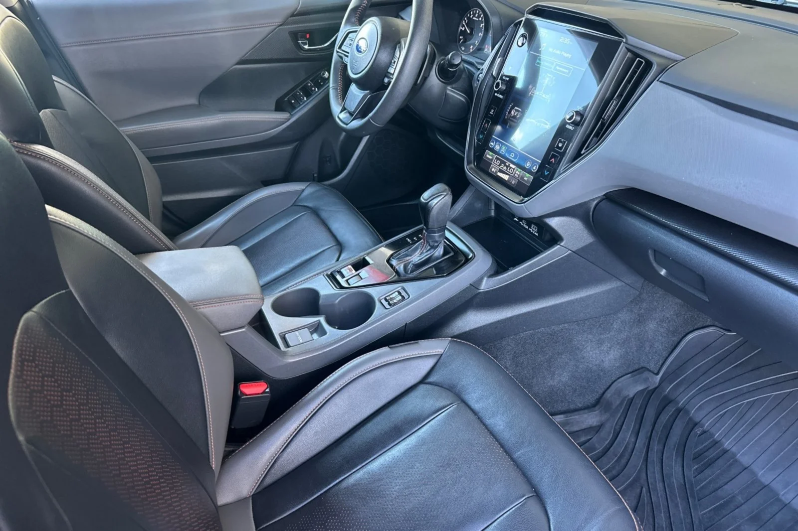 Used 2024 Crystal White Pearl Subaru Limited image 15