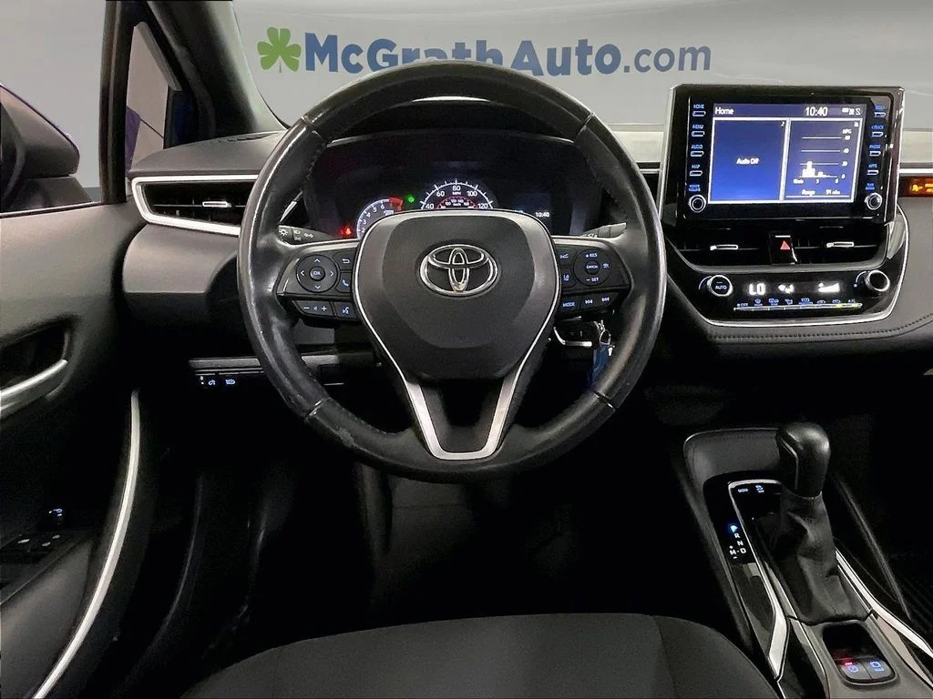 Used 2020 Blue Toyota SE image 7