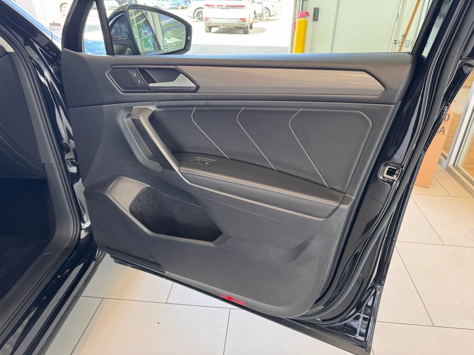 Used 2023 Black Volkswagen 2.0T SE 4MOTION image 42