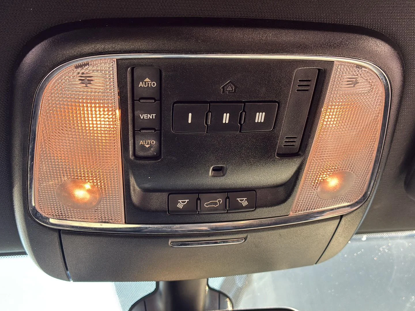 Used 2019 White Knuckle Dodge R/T image 21