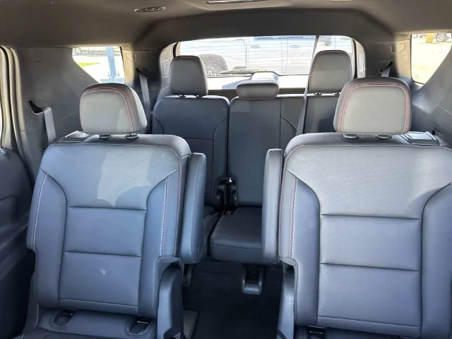 Used 2025 Black Chevrolet Z71 image 44