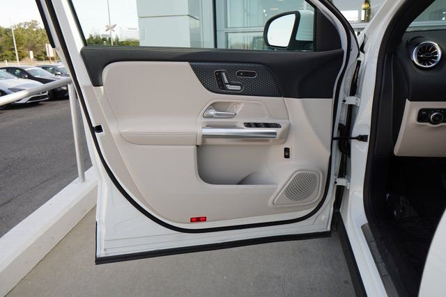 Used 2026  Mercedes-Benz GLA 250 image 15