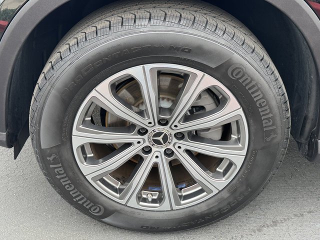 Used 2025 Black Mercedes-Benz GLC 300 image 15