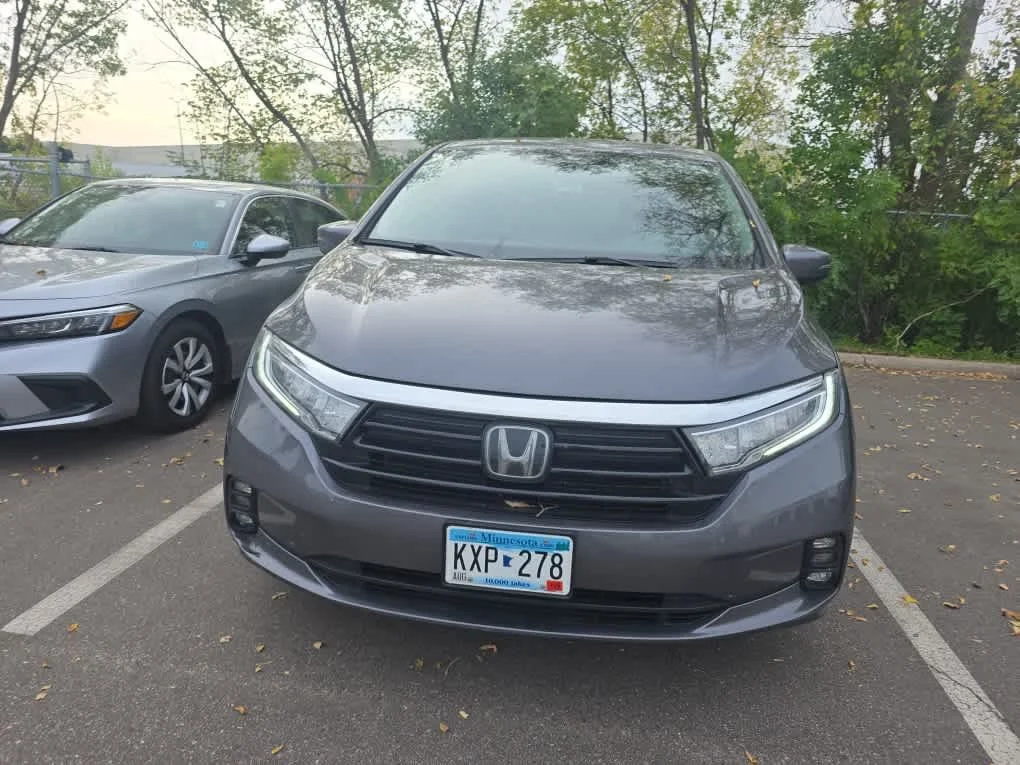 Certified Used 2024 Modern Steel Metallic Honda EX-L image 2