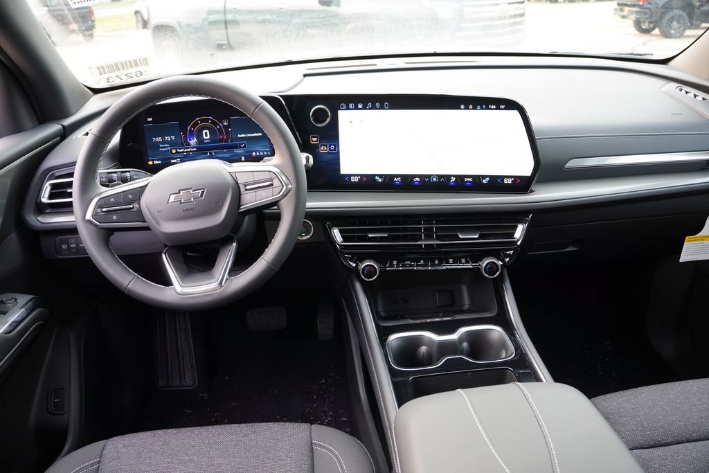 2027 Chevrolet Traverse LT - Photo 13