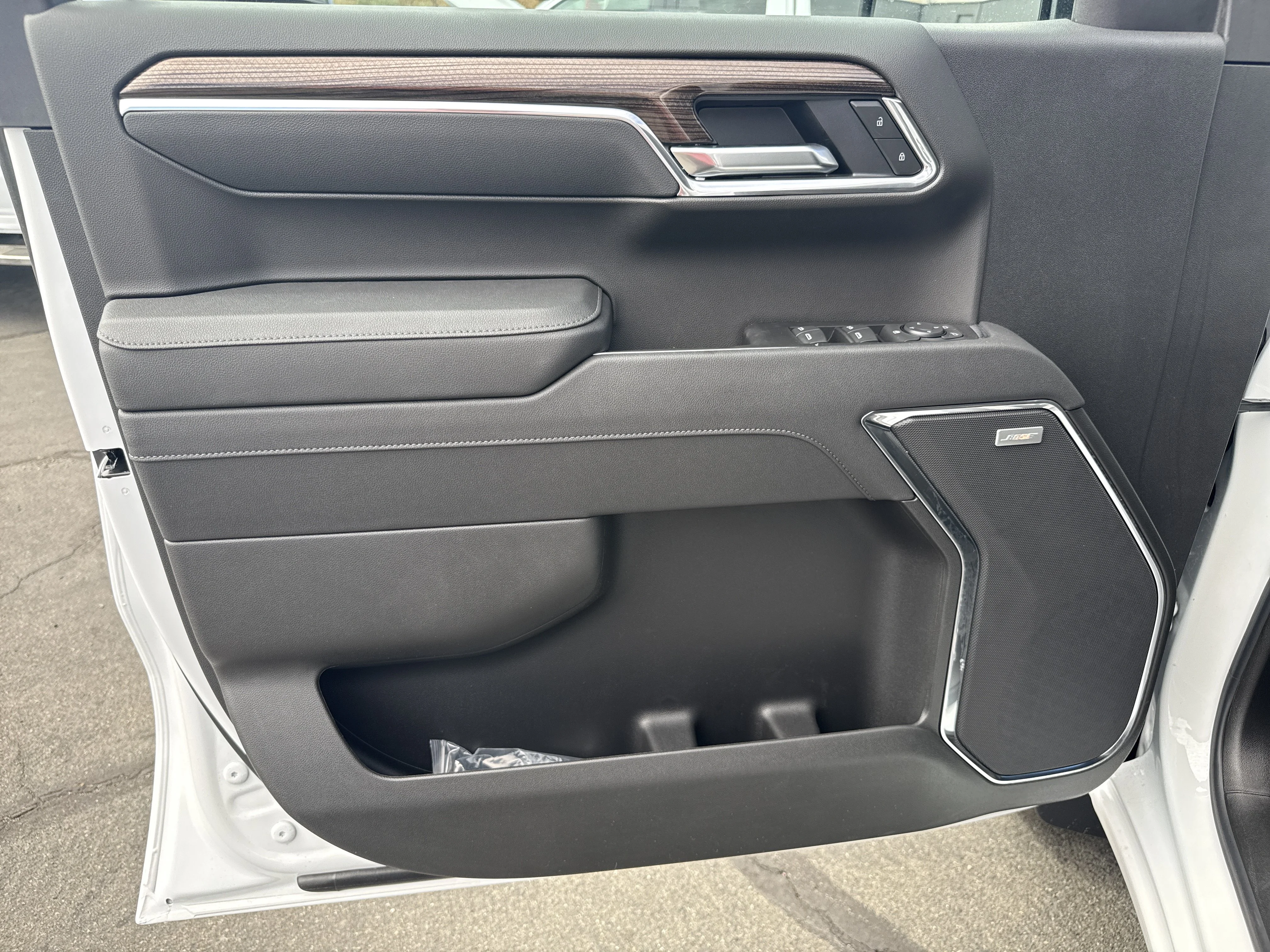 New 2026 Summit White Chevrolet LT Trail Boss image 9