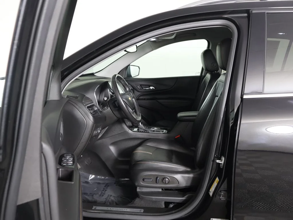 Used 2022 Black Chevrolet Premier image 26