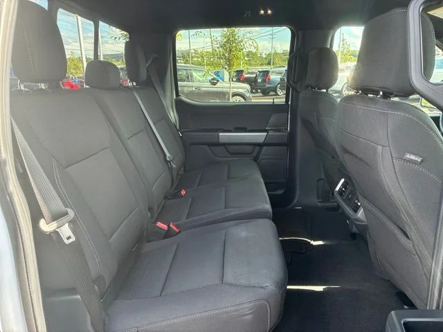 New 2026 Oxford White Ford XLT image 27