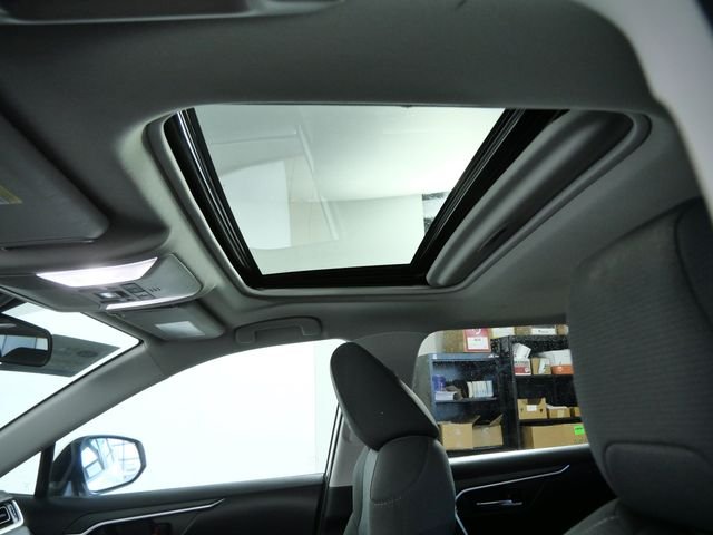 Certified Used 2022 White Toyota XLE image 19