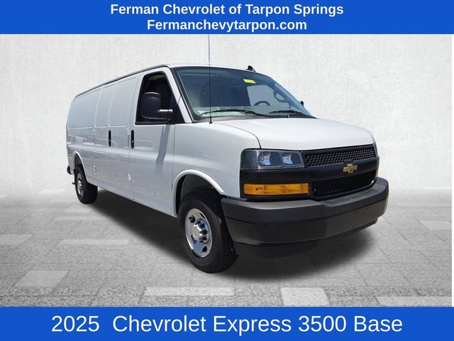 2025 Chevrolet Express Cargo WT