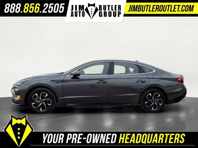 Used 2024  Hyundai SEL image 18