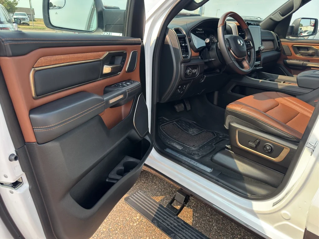 Used 2022 Ivory White Tri-Coat Pearlcoat Ram Longhorn image 14