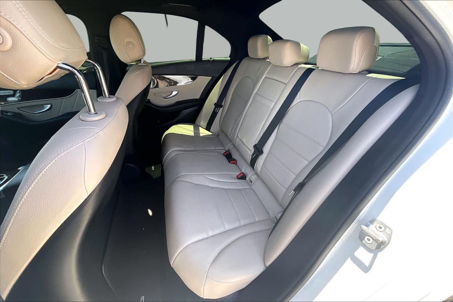 Used 2019 Polar White Mercedes-Benz C 300 image 19