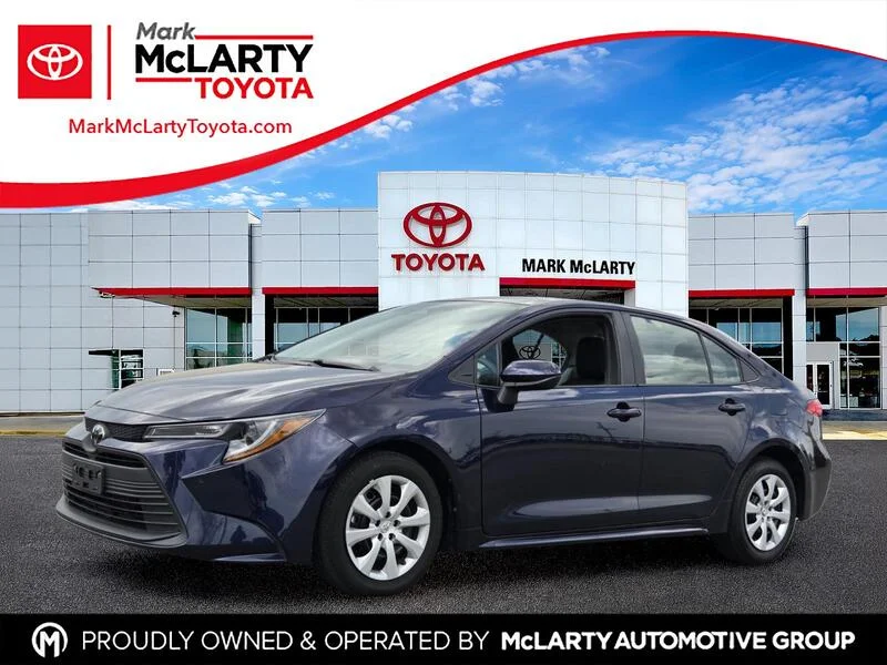 Used 2025 Blueprint TOYOTA LE CVT image 1