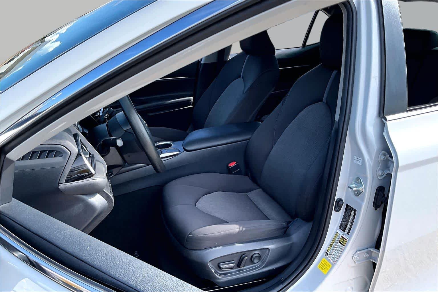 Used 2022 Ice Edge Toyota LE image 8