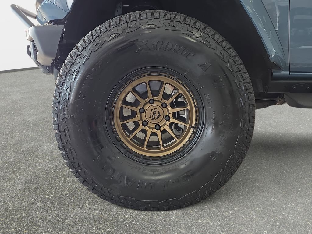 Used 2024 Gray Ford Raptor image 31