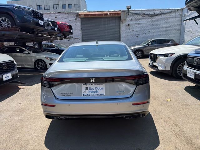 Used 2024 Gray Honda Touring image 5