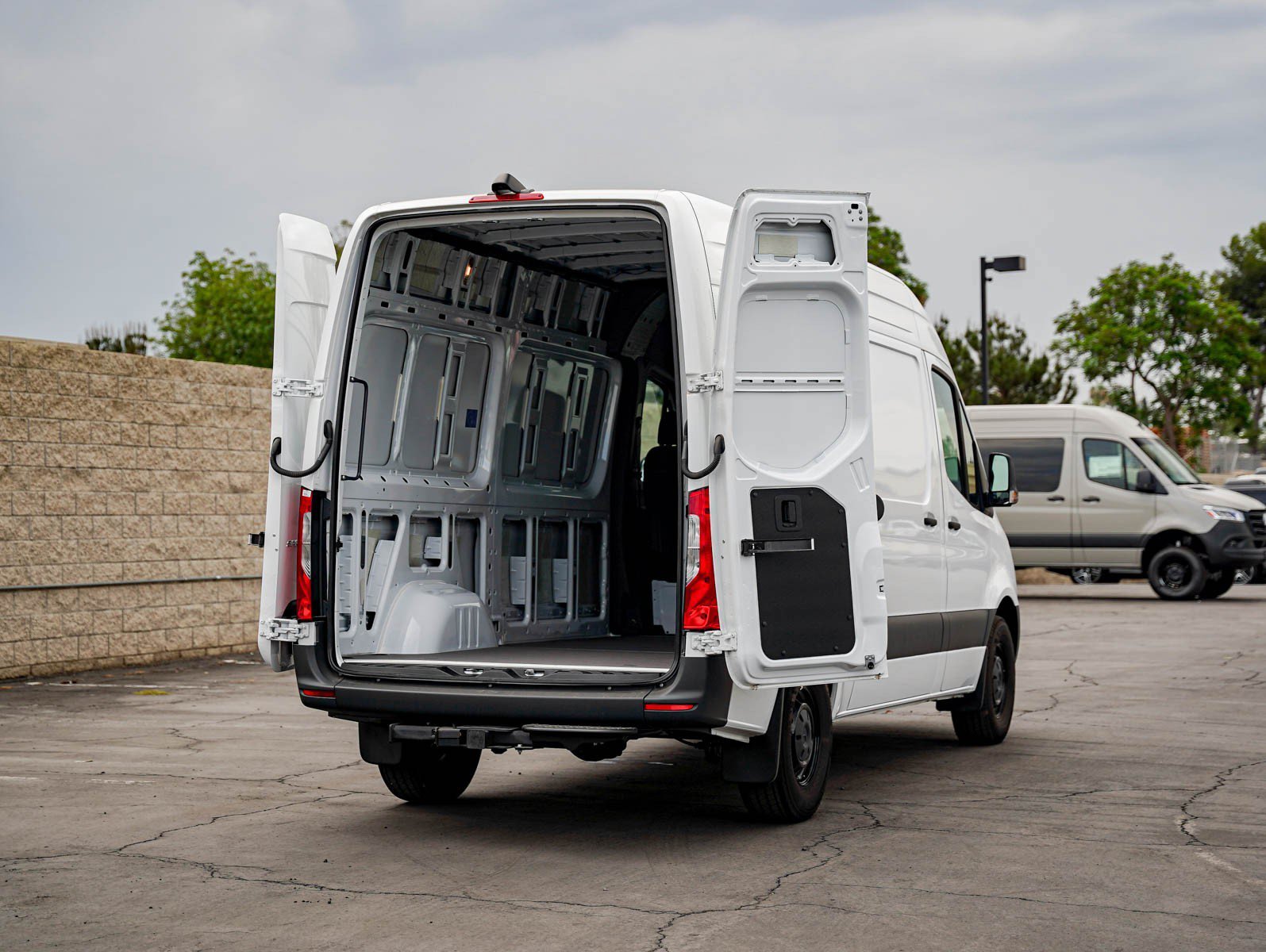2025 Mercedes-Benz Sprinter Cargo Van Base - Photo 7