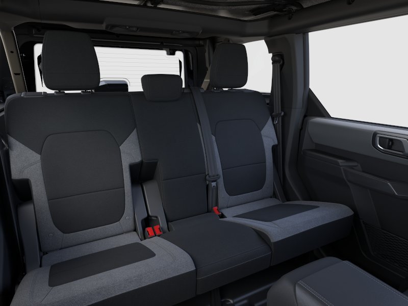 2025 Ford Bronco 4-Door Base - Photo 31