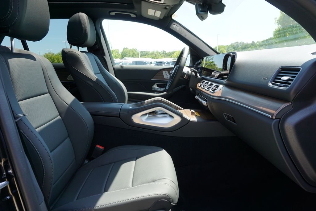 Used 2026 Obsidian Black Metallic Mercedes-Benz GLE 350 image 67