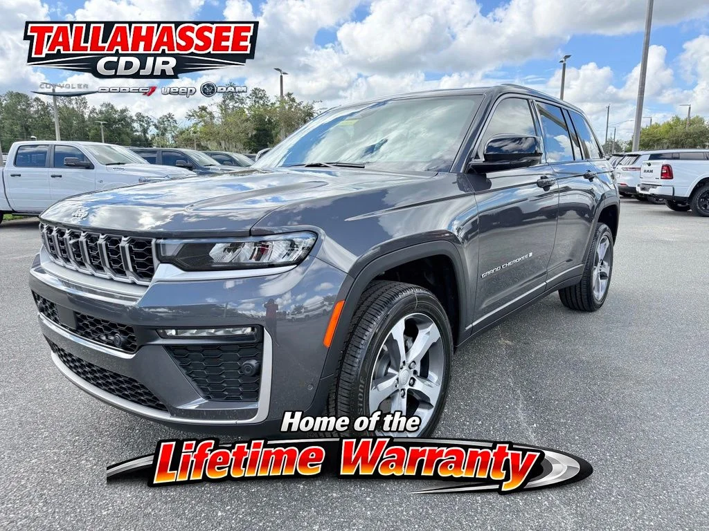 New 2026 Baltic Gray Metallic Clear-Coat Exterior Paint Jeep Limited image 9