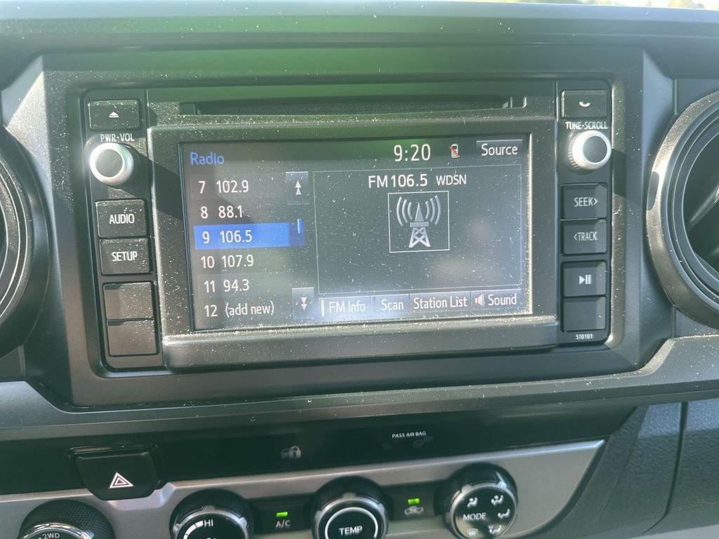 Used 2018 Silver Toyota SR image 23