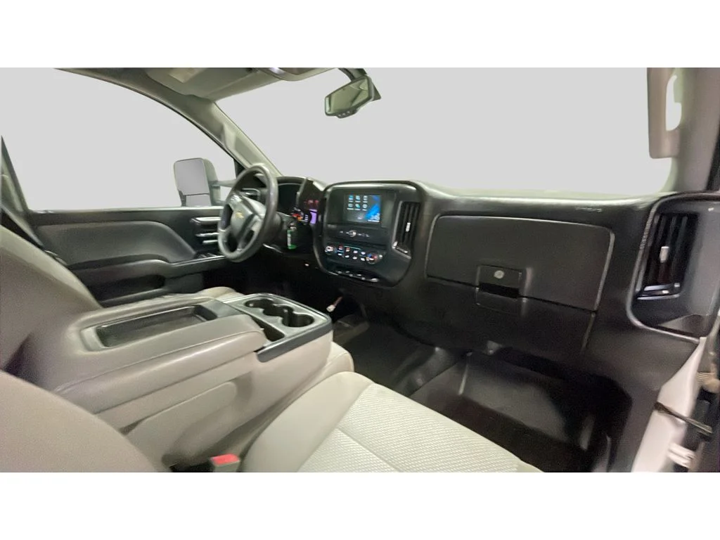 Used 2016 Summit White Chevrolet Work Truck image 18
