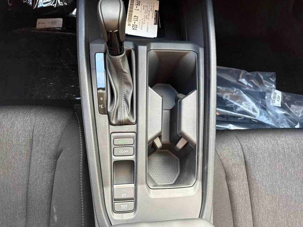 Used 2026 Solar Silver Metallic Honda SE image 19