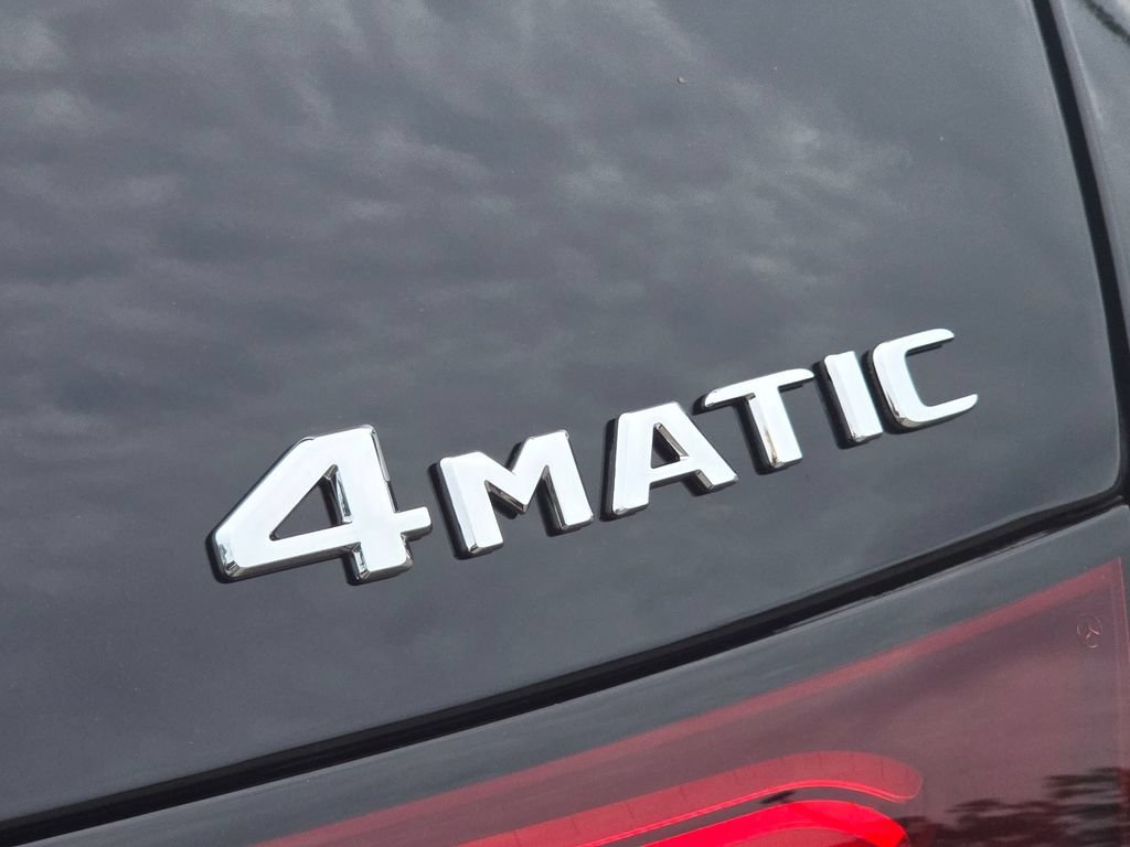 New 2026 Black Mercedes-Benz GLC 300 image 41