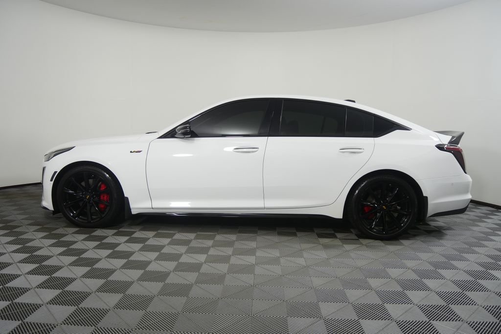 Used 2024 Summit White Cadillac V-Series image 2